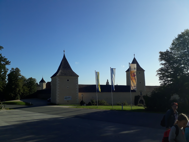 1.Projekttag der 4. Klassen - Besuch auf der Rosenburg