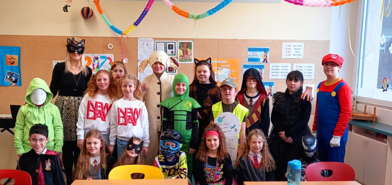 Fasching im Turnsaal