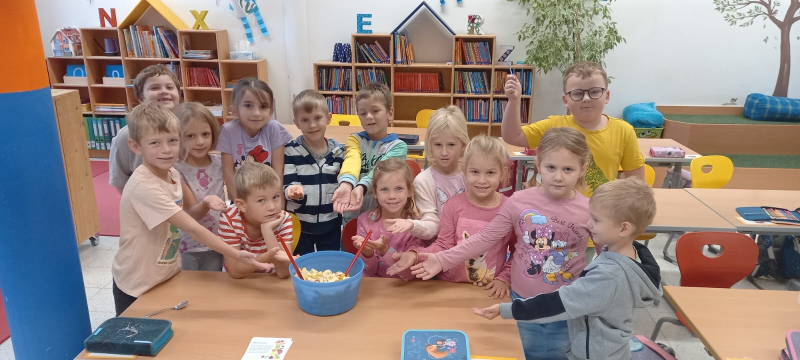 Kleine Köche in der Vorschulklasse